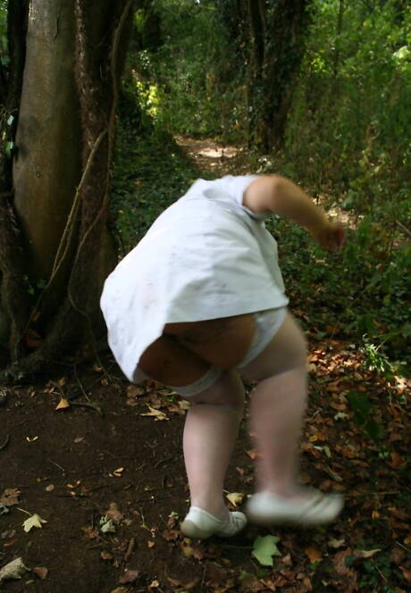 TAC Amateurs are excited to present you with a xxx picture gallery showcasing Lexie Cummings in in hot 3some sex