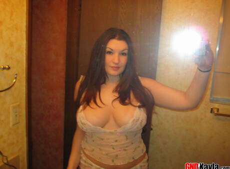 GND Kayla offers a free picture gallery with Kayla has a hot form